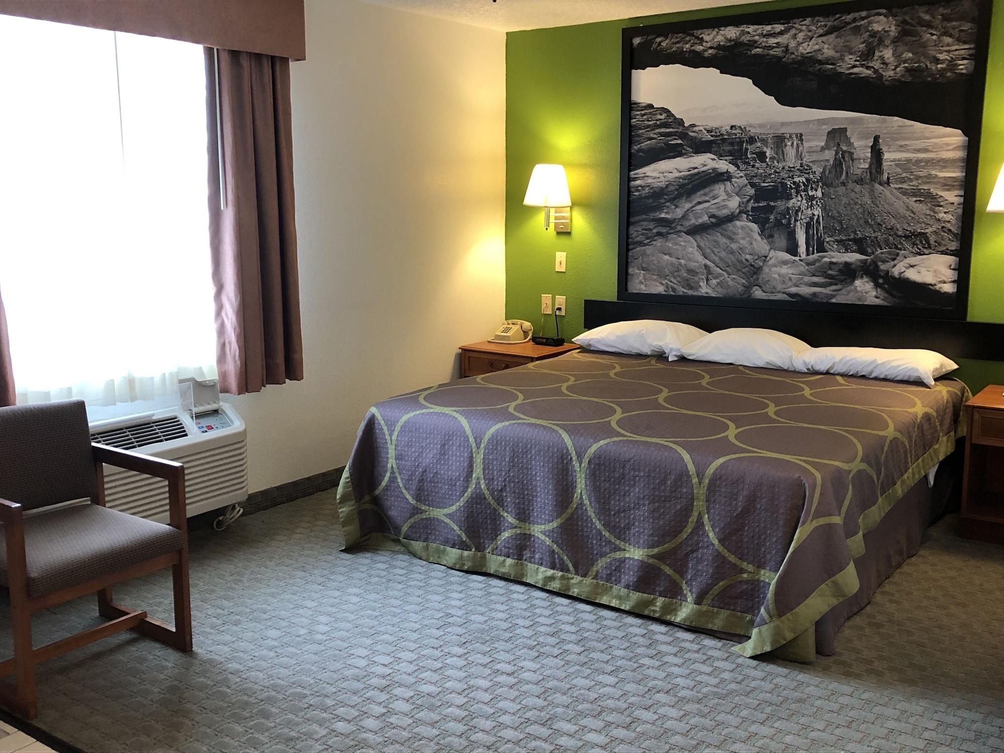 Super 8 By Wyndham Price Motel Ngoại thất bức ảnh
