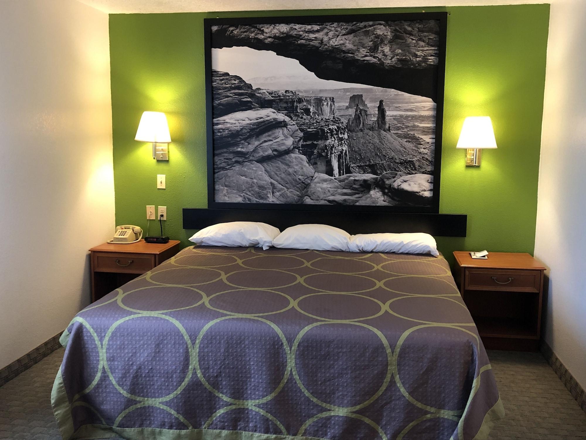 Super 8 By Wyndham Price Motel Ngoại thất bức ảnh