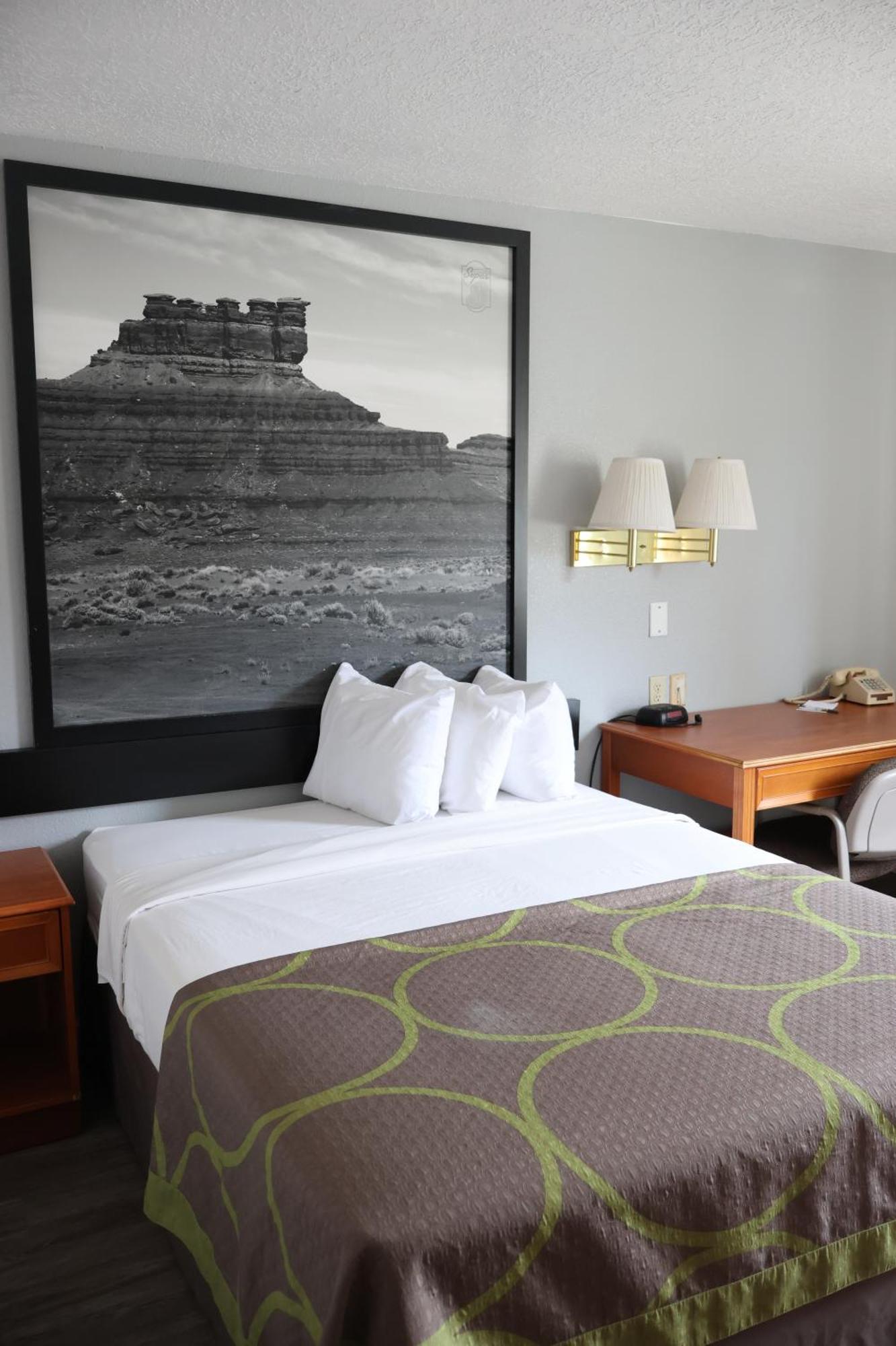 Super 8 By Wyndham Price Motel Ngoại thất bức ảnh
