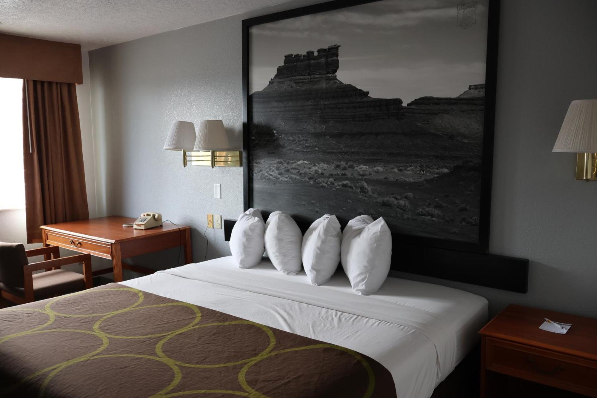 Super 8 By Wyndham Price Motel Ngoại thất bức ảnh