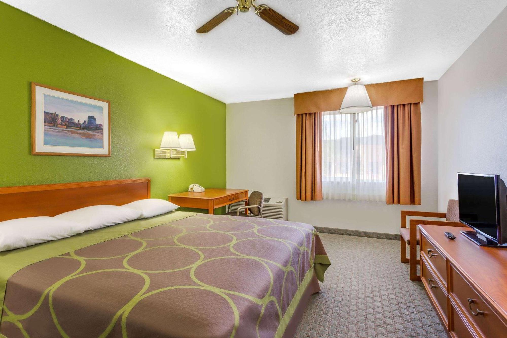 Super 8 By Wyndham Price Motel Ngoại thất bức ảnh