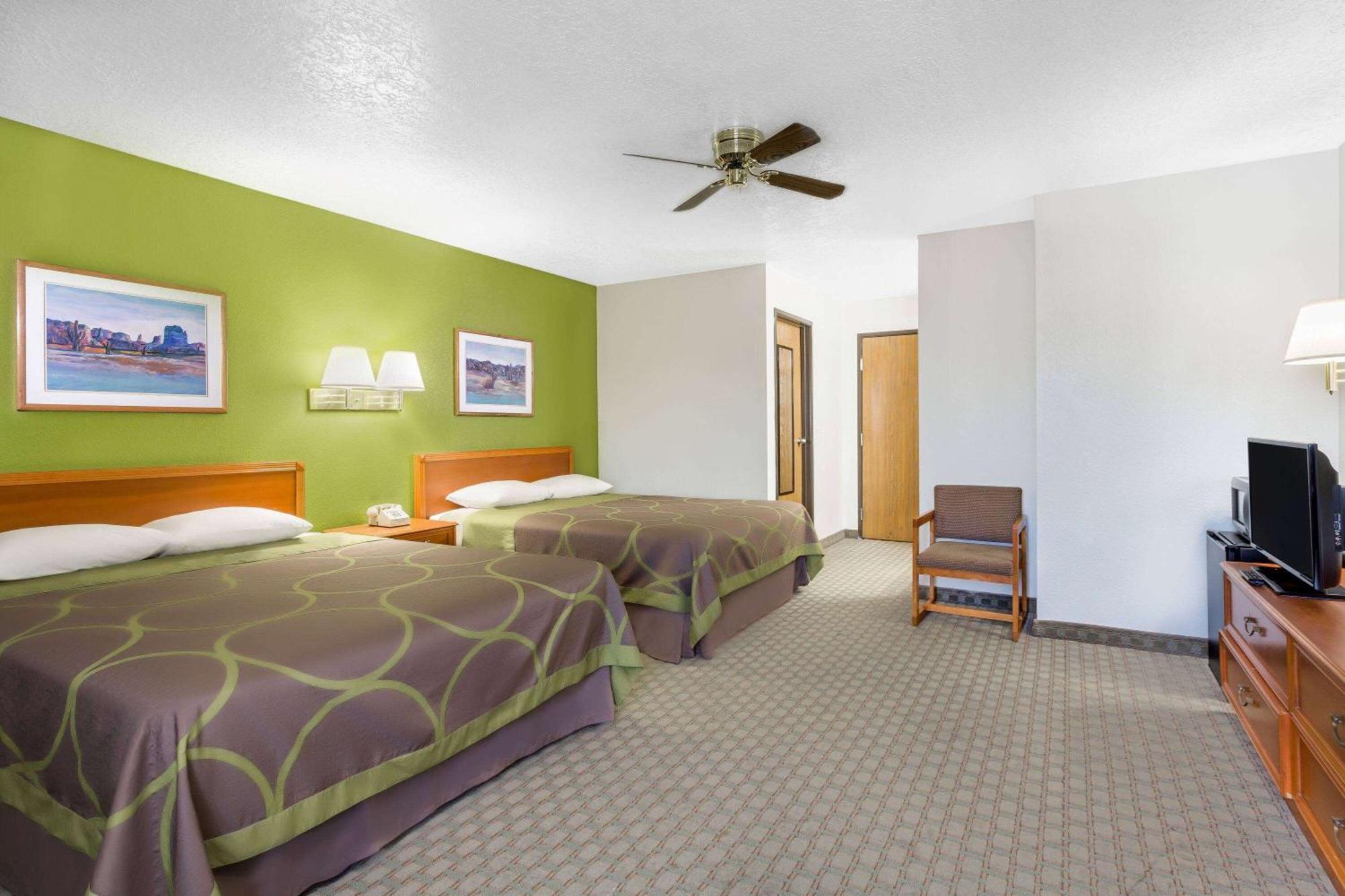 Super 8 By Wyndham Price Motel Ngoại thất bức ảnh
