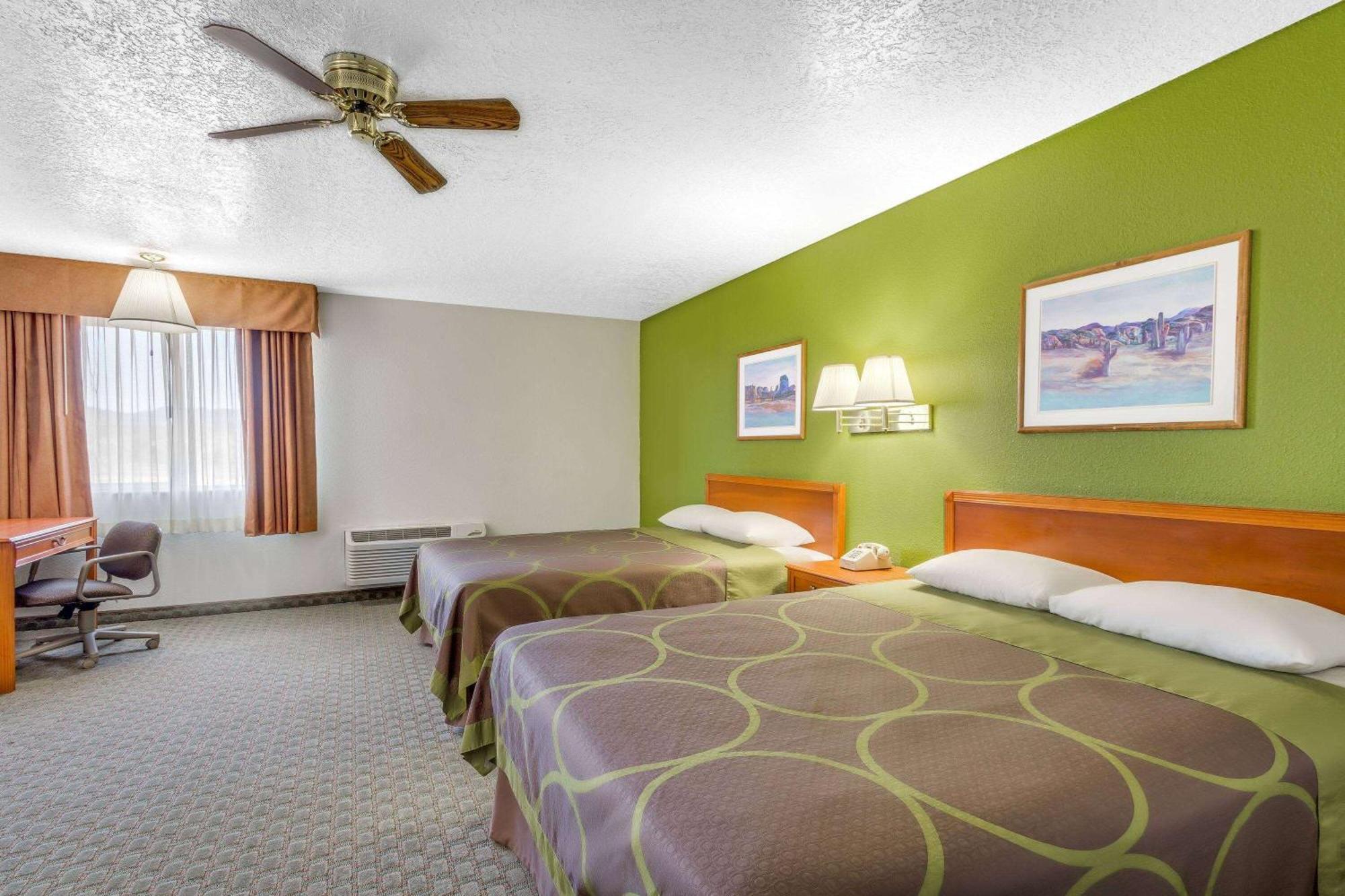 Super 8 By Wyndham Price Motel Ngoại thất bức ảnh